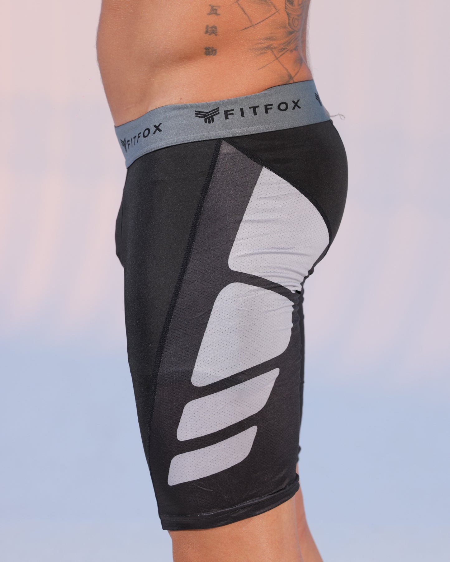 Short Tight Leg Design