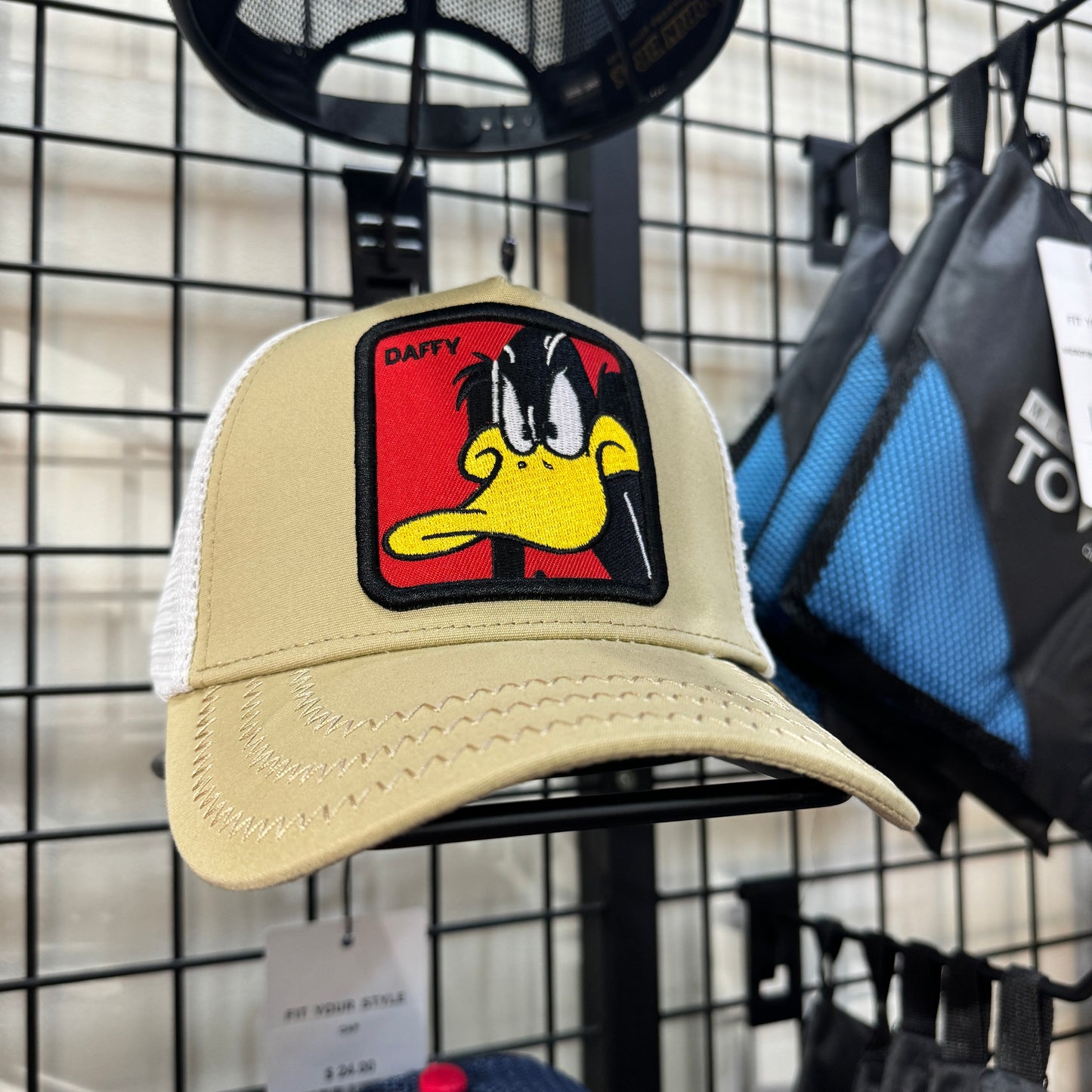 Caps