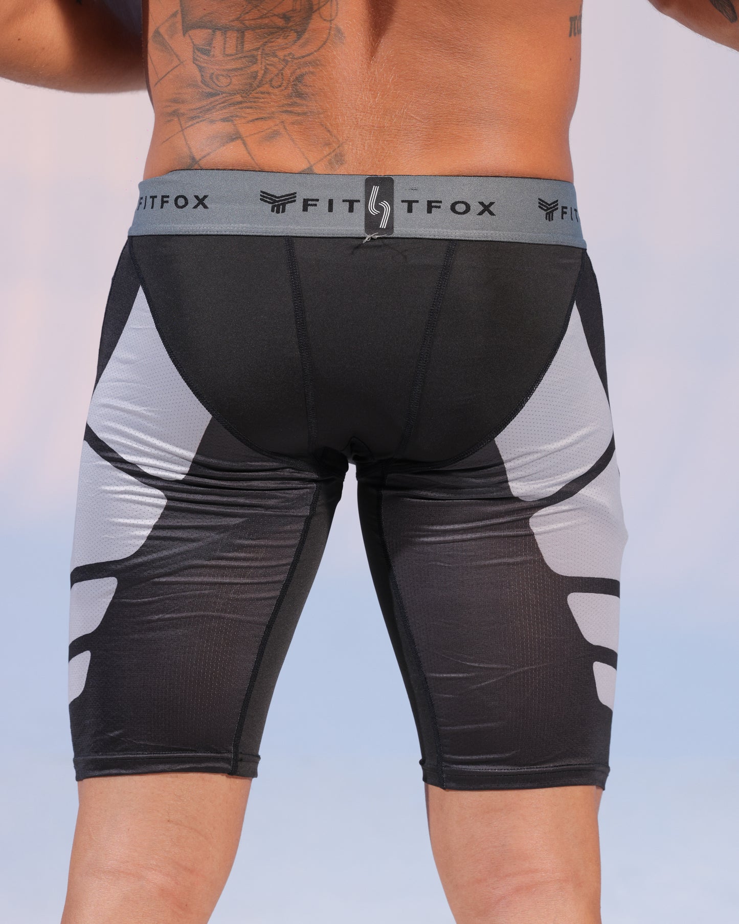 Short Tight Leg Design