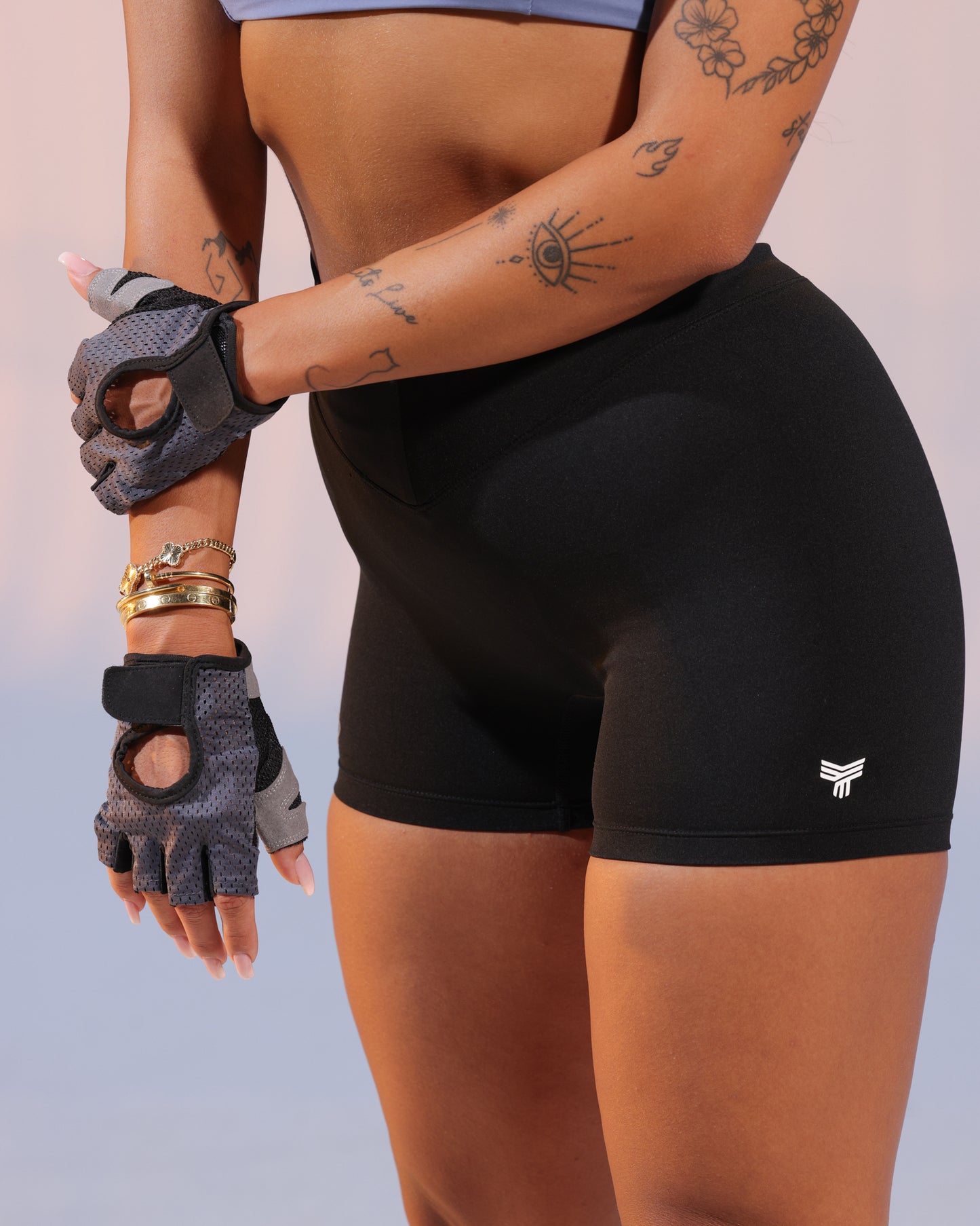 High Waist V Short