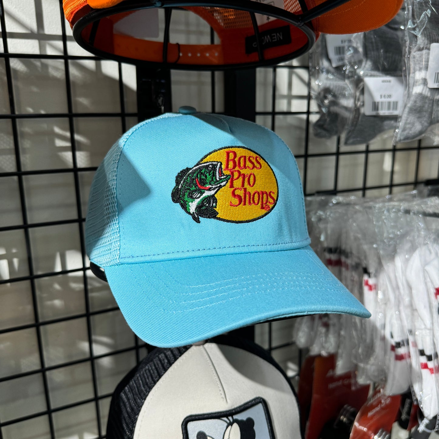 Caps