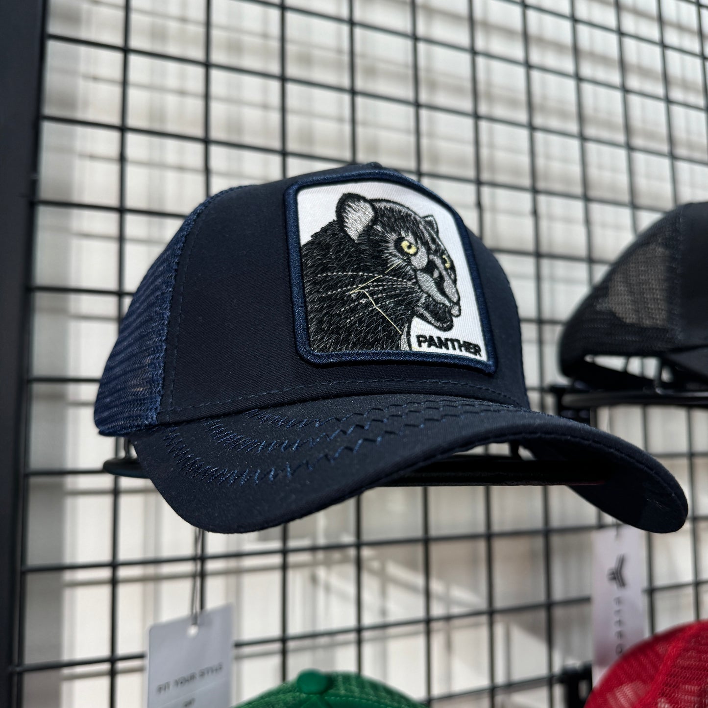 Caps