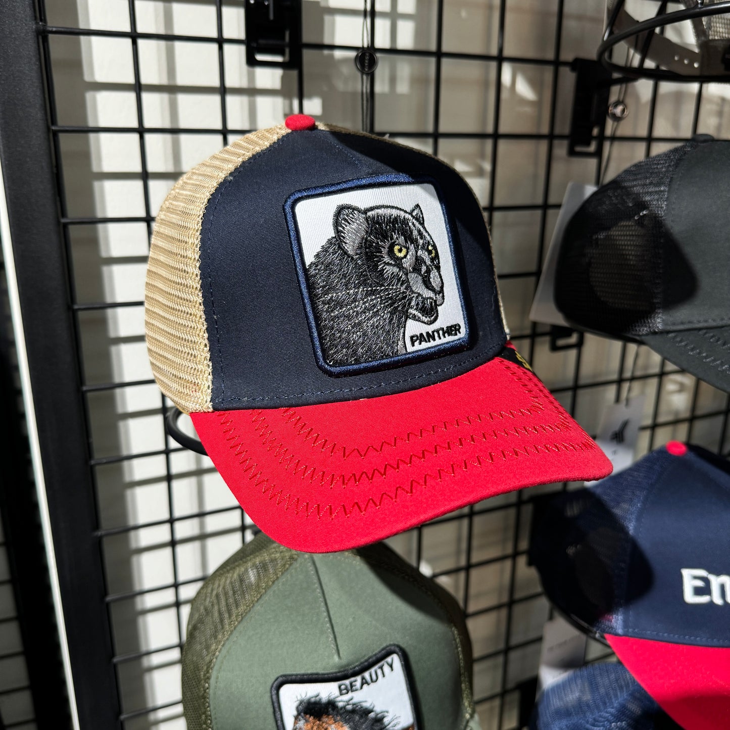 Caps