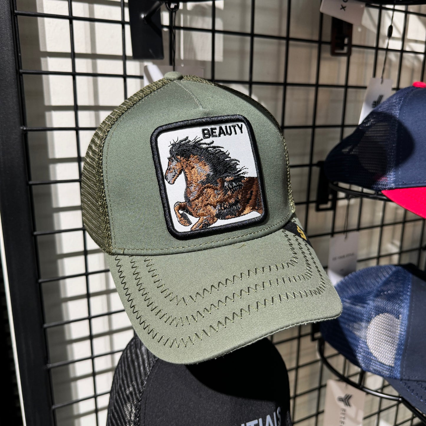 Caps